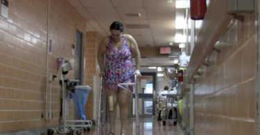 Knee replacement patient