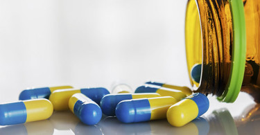 penicillin pills and bottle
