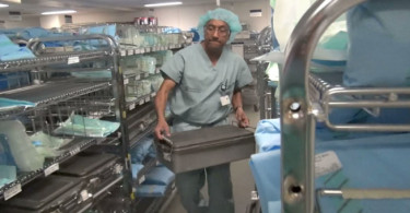 Cleaning medical devices